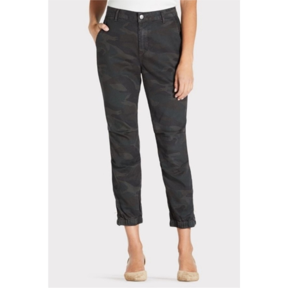 Sundry Le Soliel Camo Ankle Pants Zipper Spring